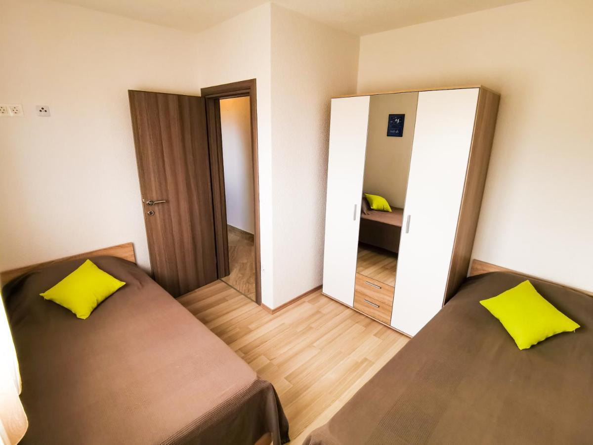 App La Vita E Bella - Azzurro Appartement Punat Buitenkant foto