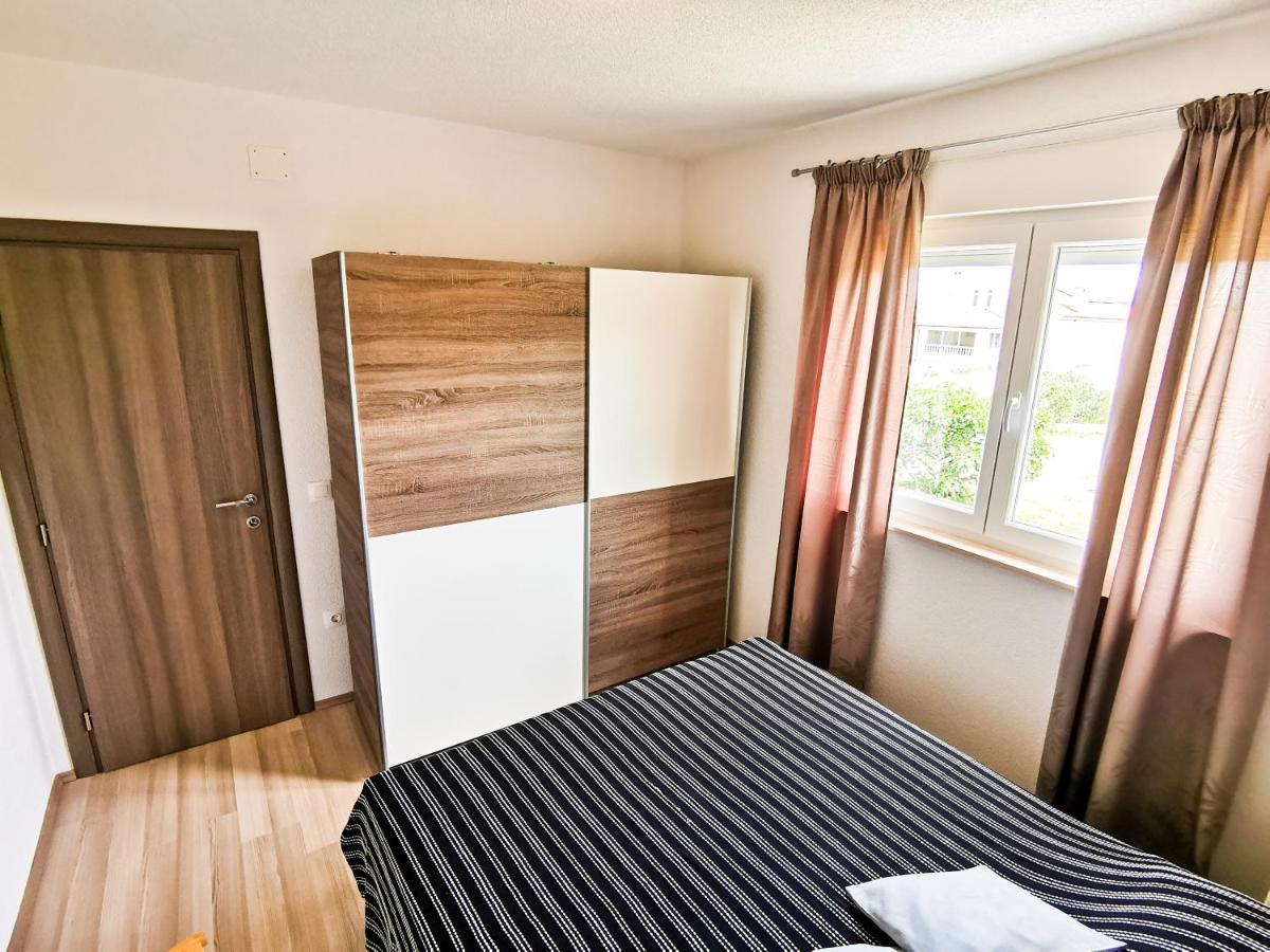 App La Vita E Bella - Azzurro Appartement Punat Buitenkant foto