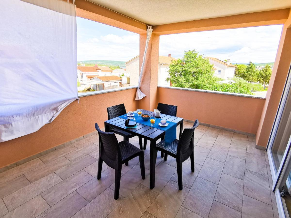 App La Vita E Bella - Azzurro Appartement Punat Buitenkant foto